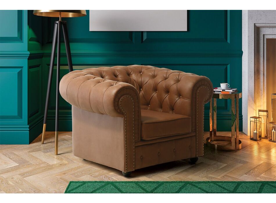 https://www.harveynorman.si/media/catalog/product/cache/d966ed321c8eee4dcf82349766740829/c/h/chesterfoteljstranrjavev_1_1.jpg